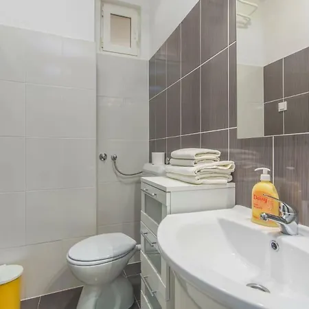 Apartment Apartman Miro *